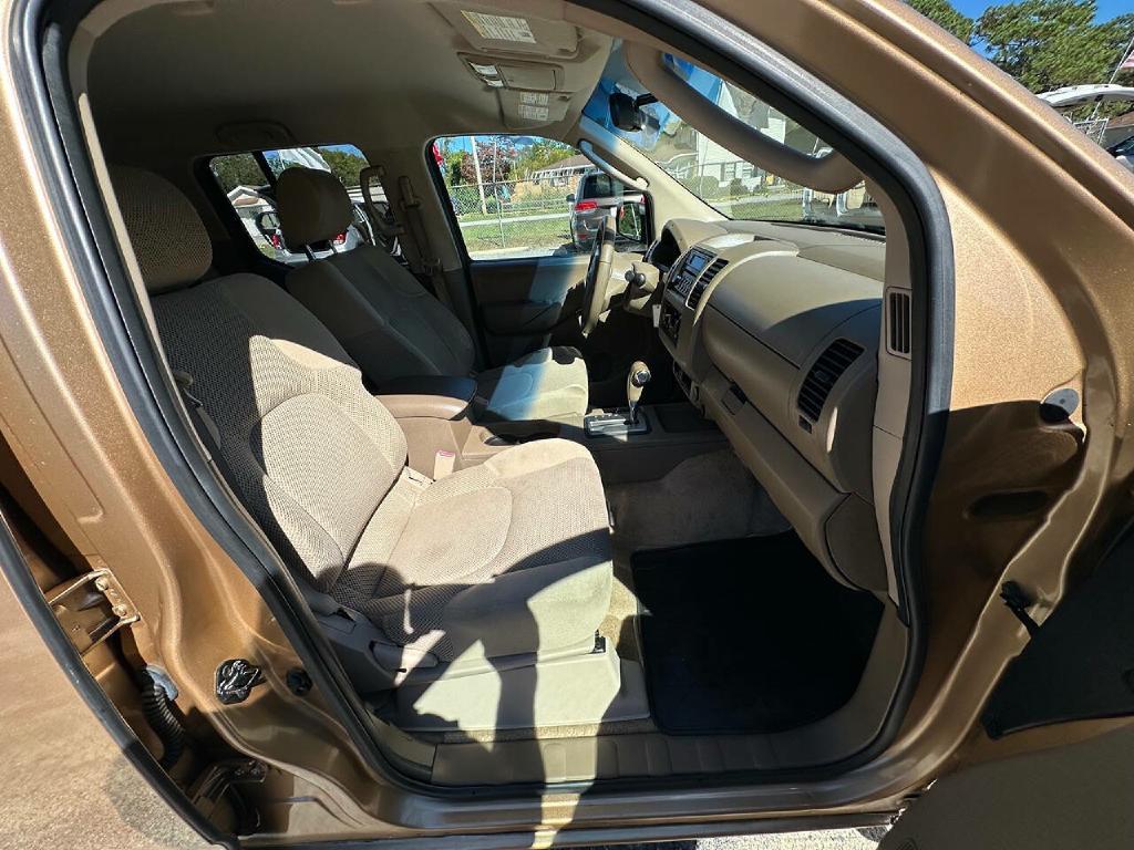 Photo 7 of this NISSAN FRONTIER
