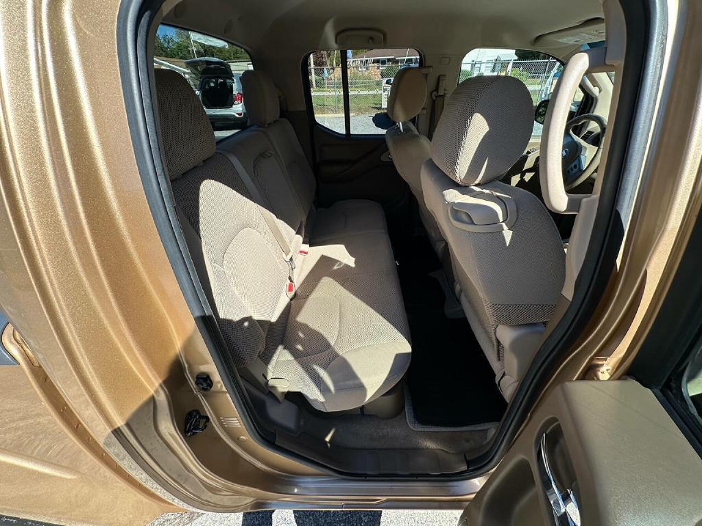 Photo 8 of this NISSAN FRONTIER