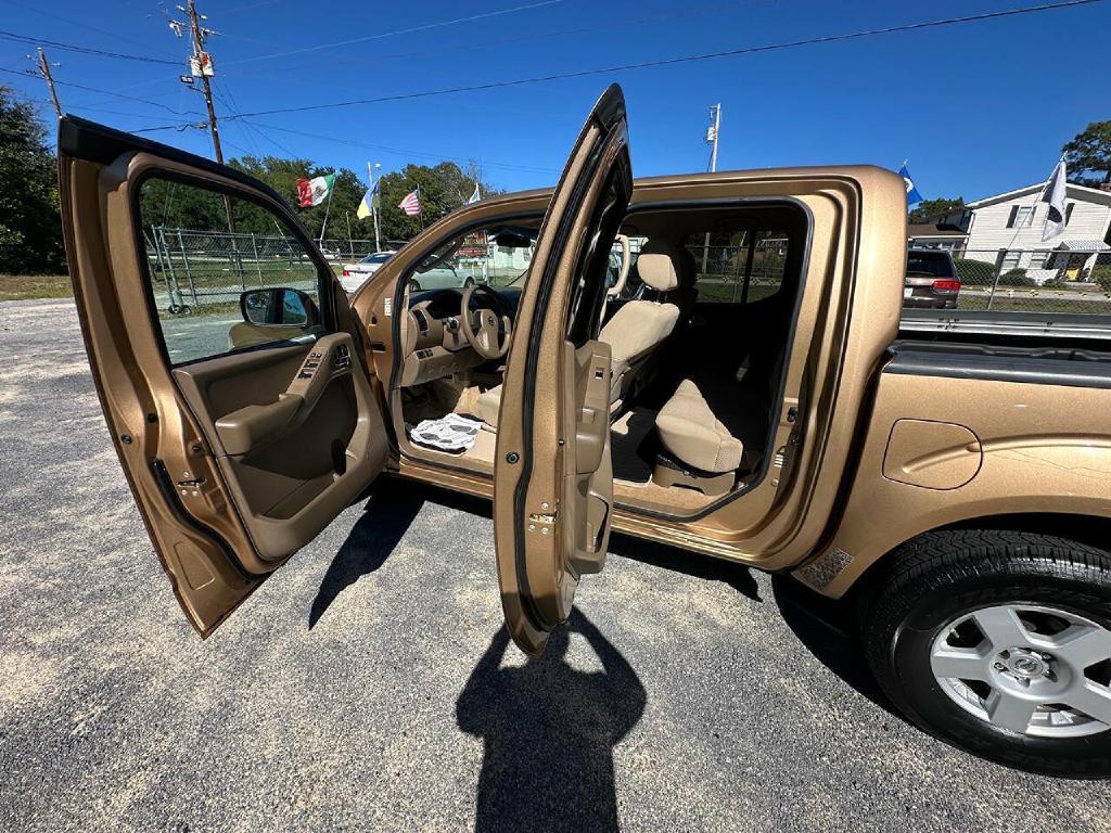 Photo 15 of this NISSAN FRONTIER