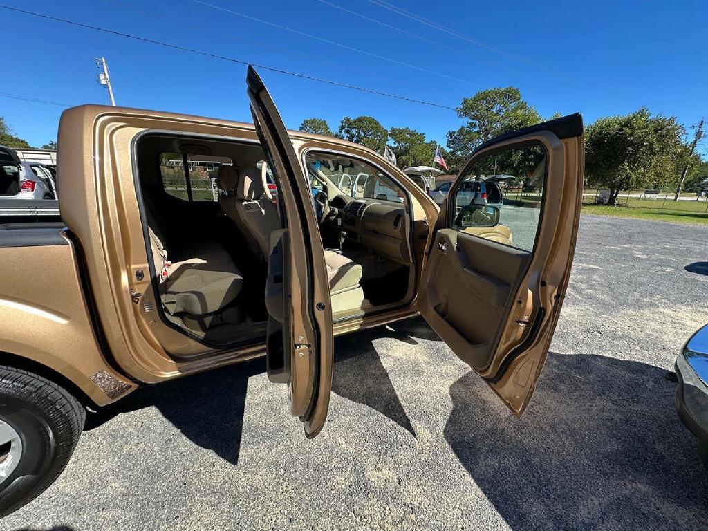Photo 16 of this NISSAN FRONTIER