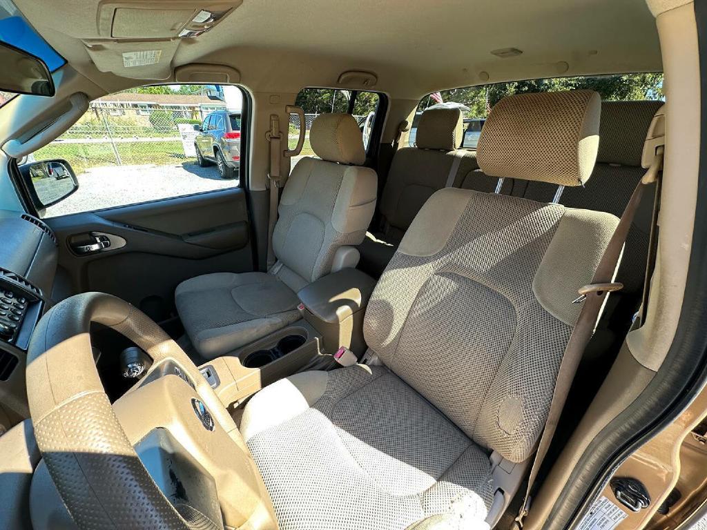 Photo 31 of this NISSAN FRONTIER