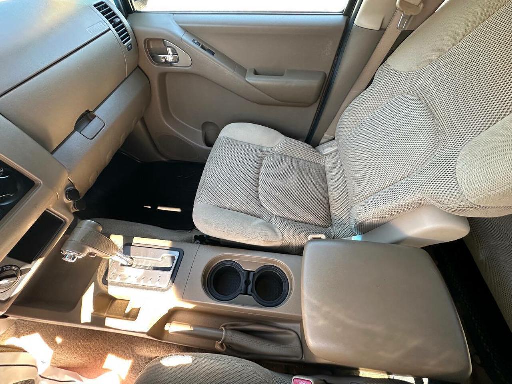 Photo 34 of this NISSAN FRONTIER