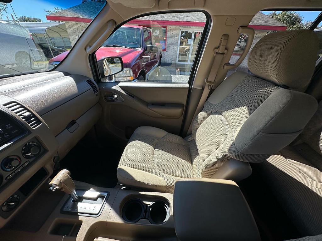 Photo 40 of this NISSAN FRONTIER