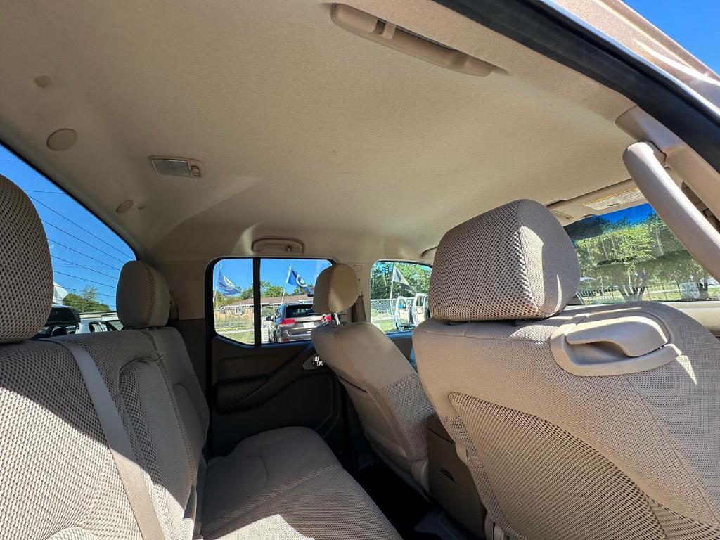 Photo 41 of this NISSAN FRONTIER