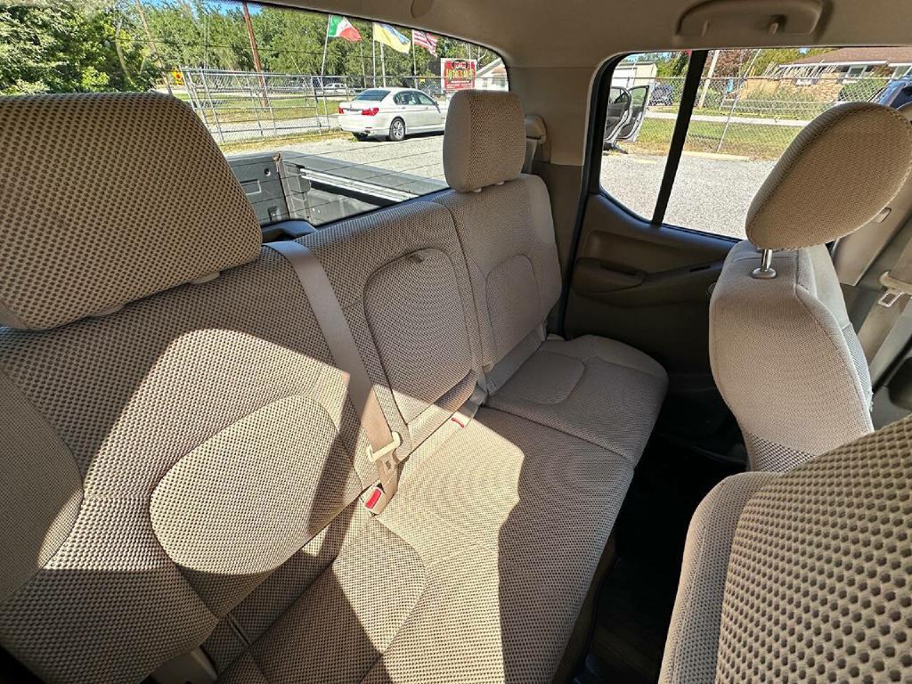 Photo 45 of this NISSAN FRONTIER