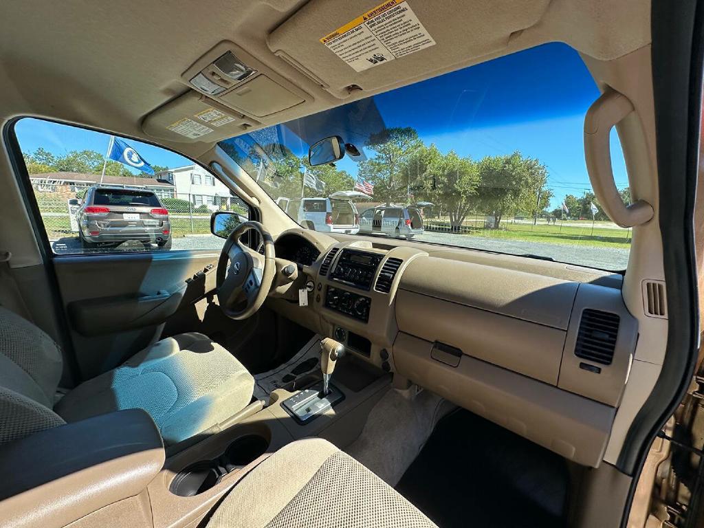 Photo 46 of this NISSAN FRONTIER