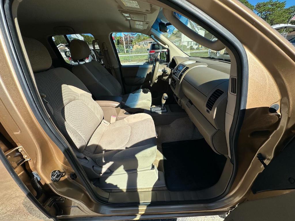 Photo 47 of this NISSAN FRONTIER