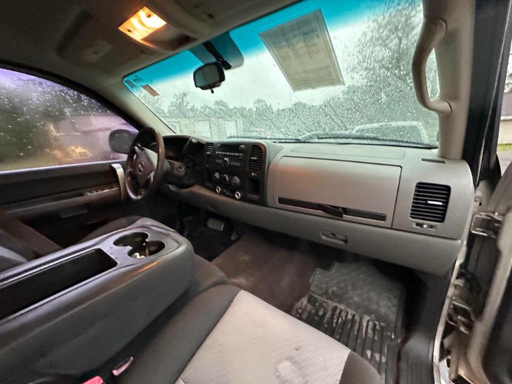 Photo 9 of this GMC SIERRA 1500