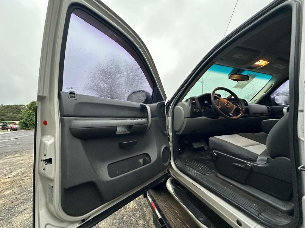 Photo 12 of this GMC SIERRA 1500