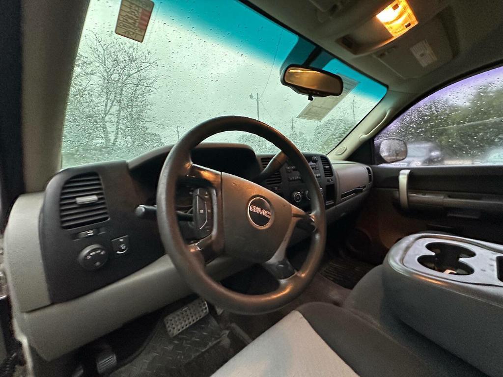 Photo 13 of this GMC SIERRA 1500