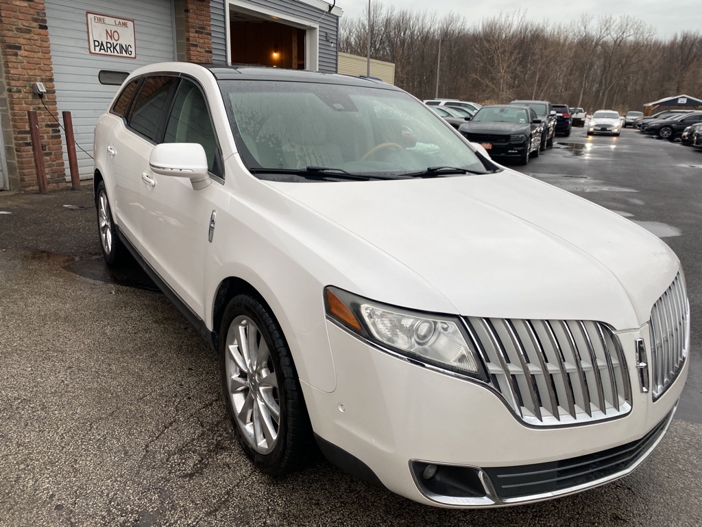 2011 LINCOLN MKT  for sale at TKP Auto Sales