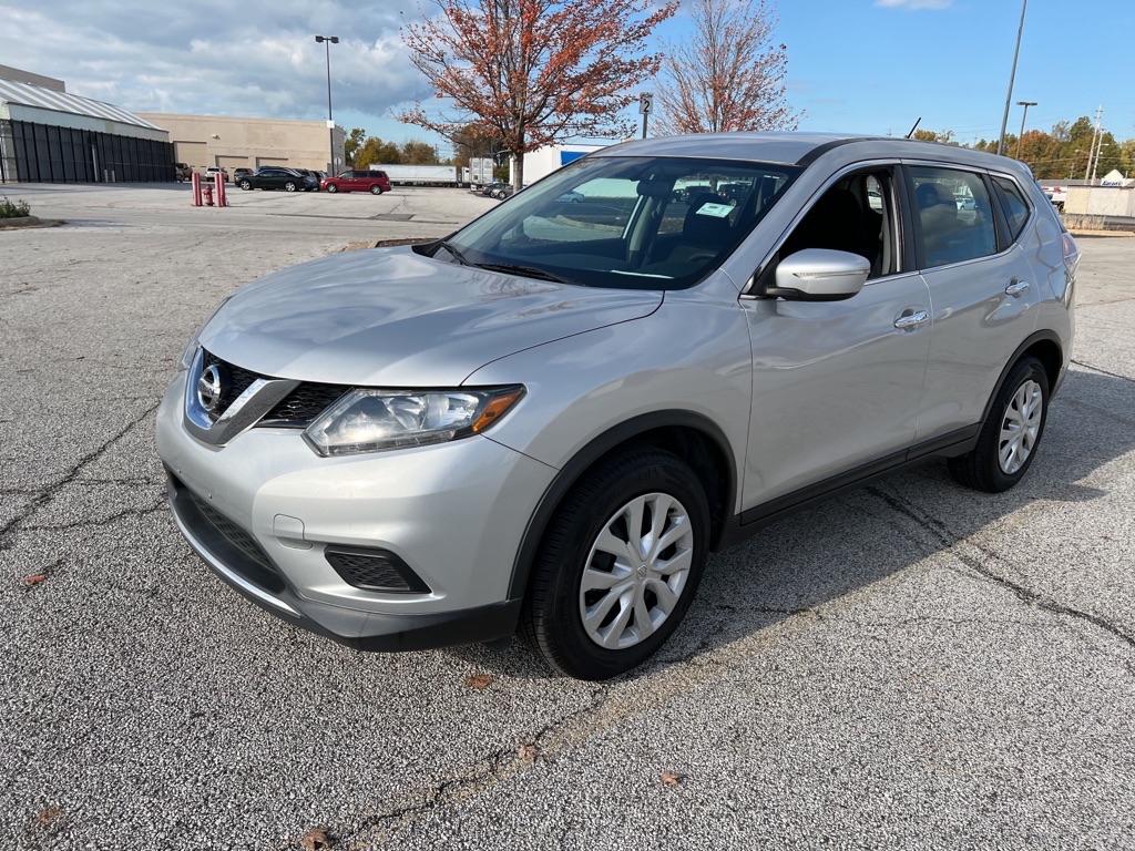 2014 NISSAN ROGUE S for sale in Eastlake, Ohio