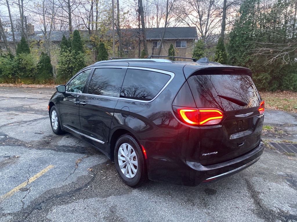 2018 CHRYSLER PACIFICA TOURING L for sale at TKP Auto Sales