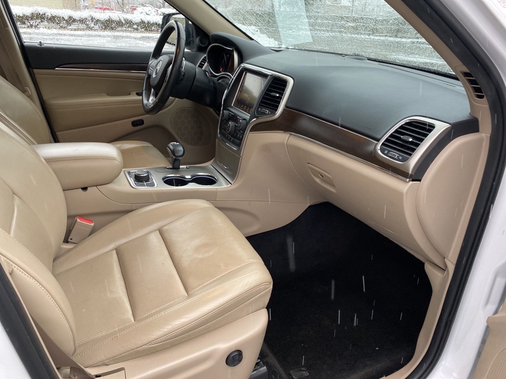 2015 JEEP GRAND CHEROKEE LIMITED for sale at TKP Auto Sales