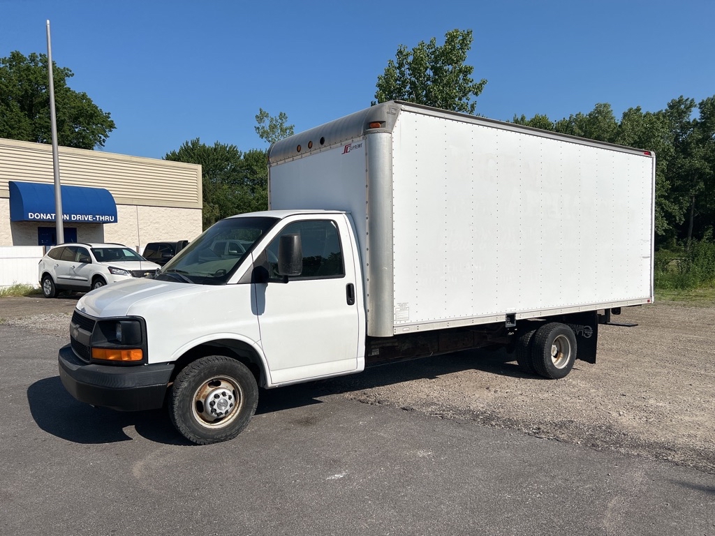 2006 CHEVROLET EXPRESS G3500  for sale at TKP Auto Sales