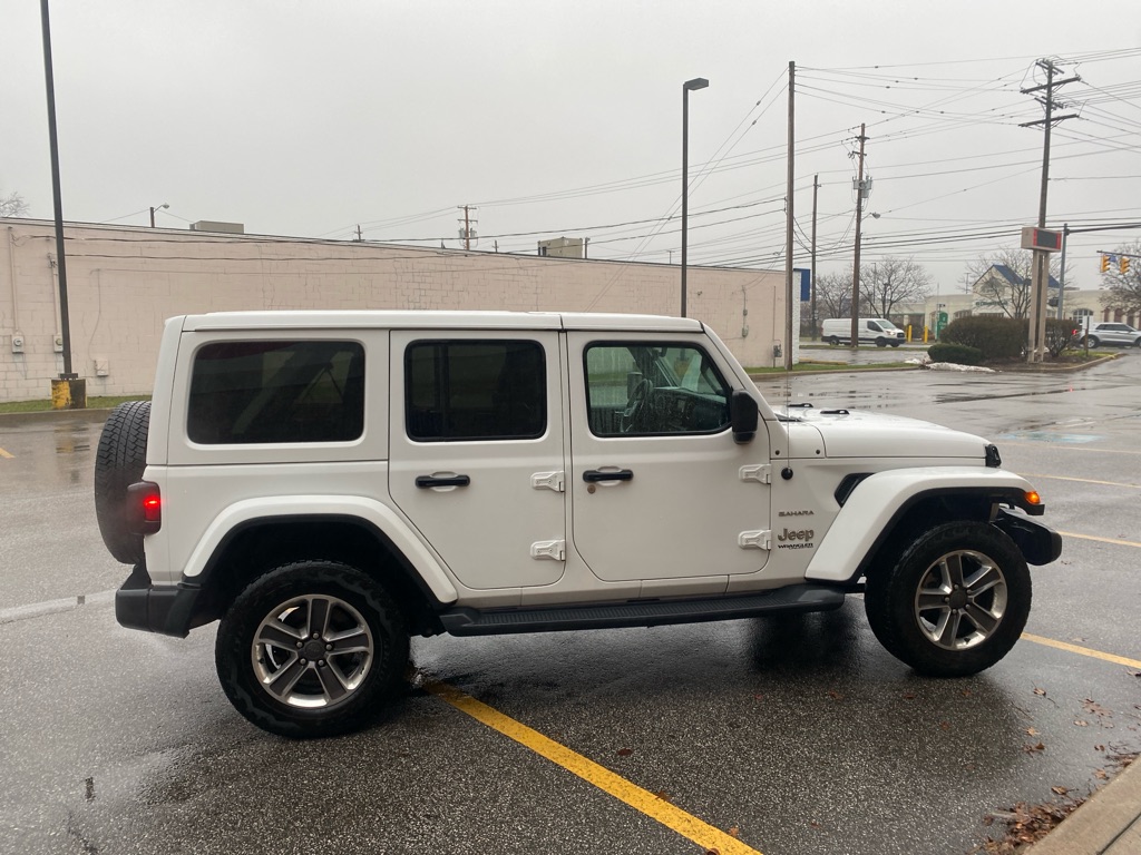 2019 Jeep Wrangler Unlimited Sahara photo 6