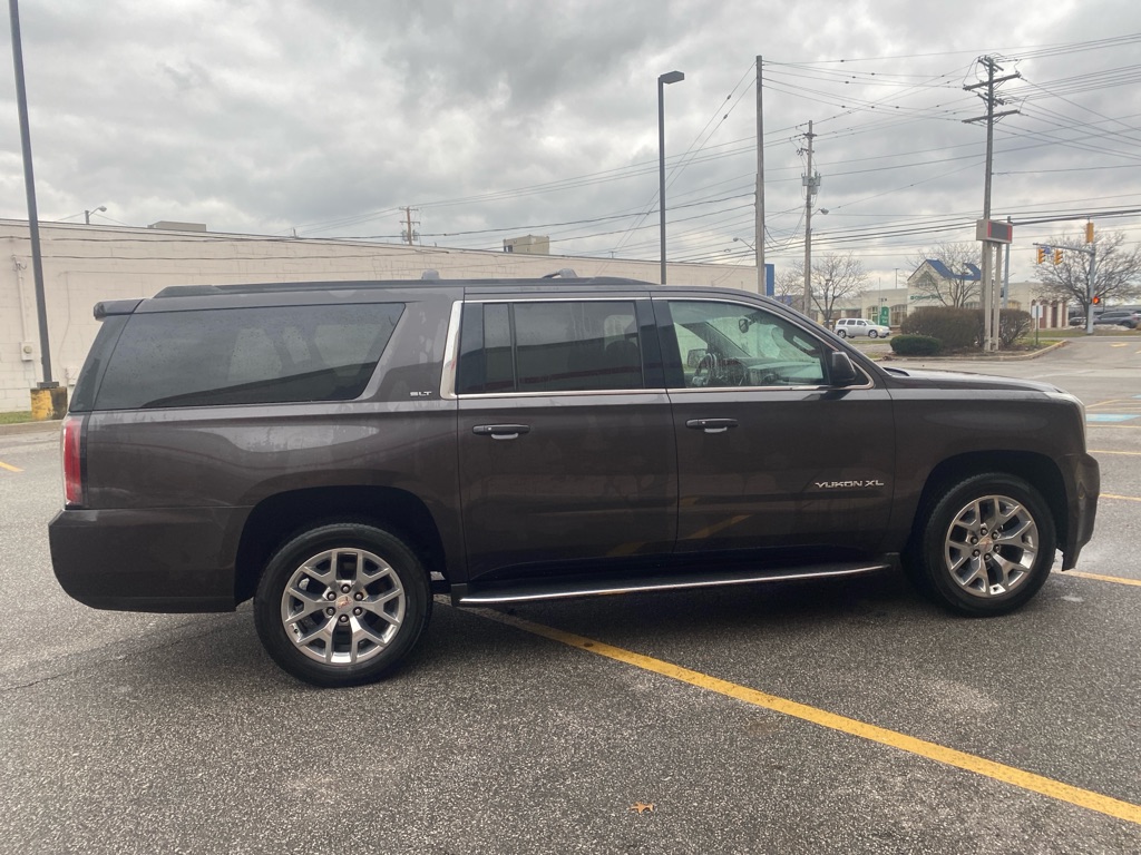 2016 GMC Yukon XL SLT photo 6