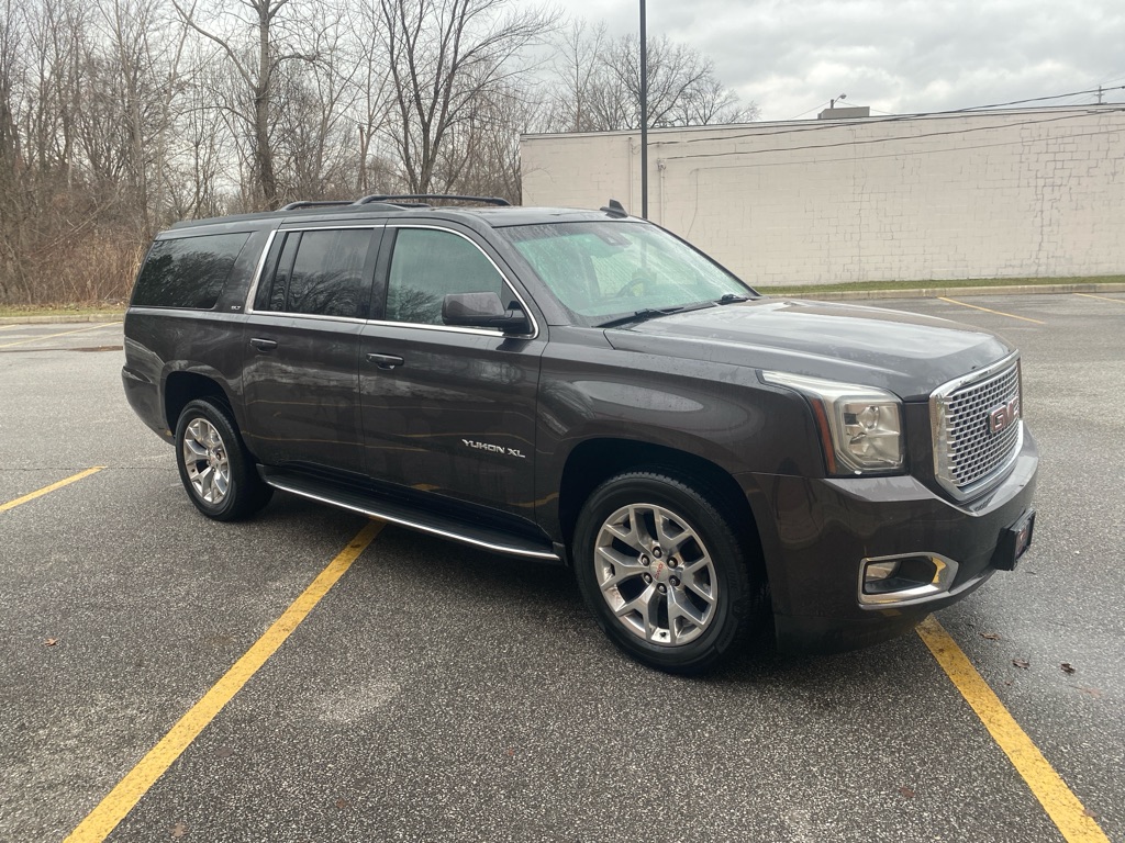 2016 GMC Yukon XL SLT photo 7