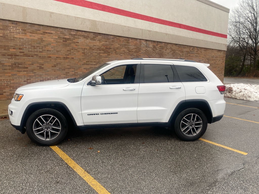 2020 Jeep Grand Cherokee Limited photo 2