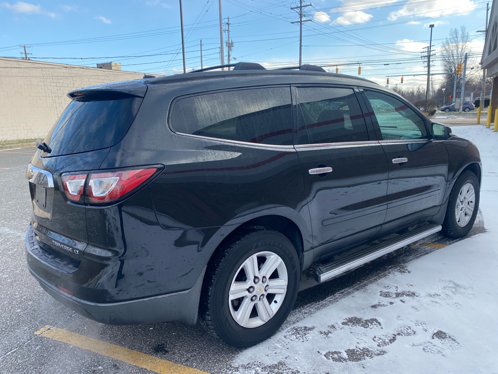 2014 Chevrolet Traverse 1LT photo 5