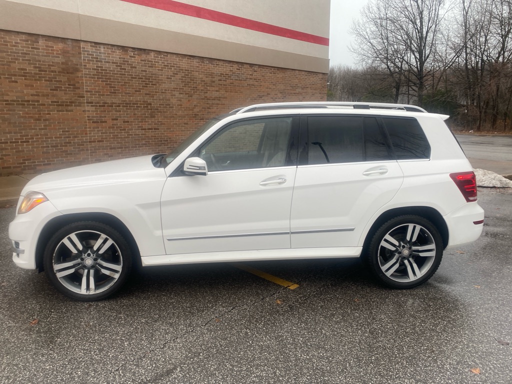 2015 Mercedes-Benz GLK-Class GLK350 photo 2