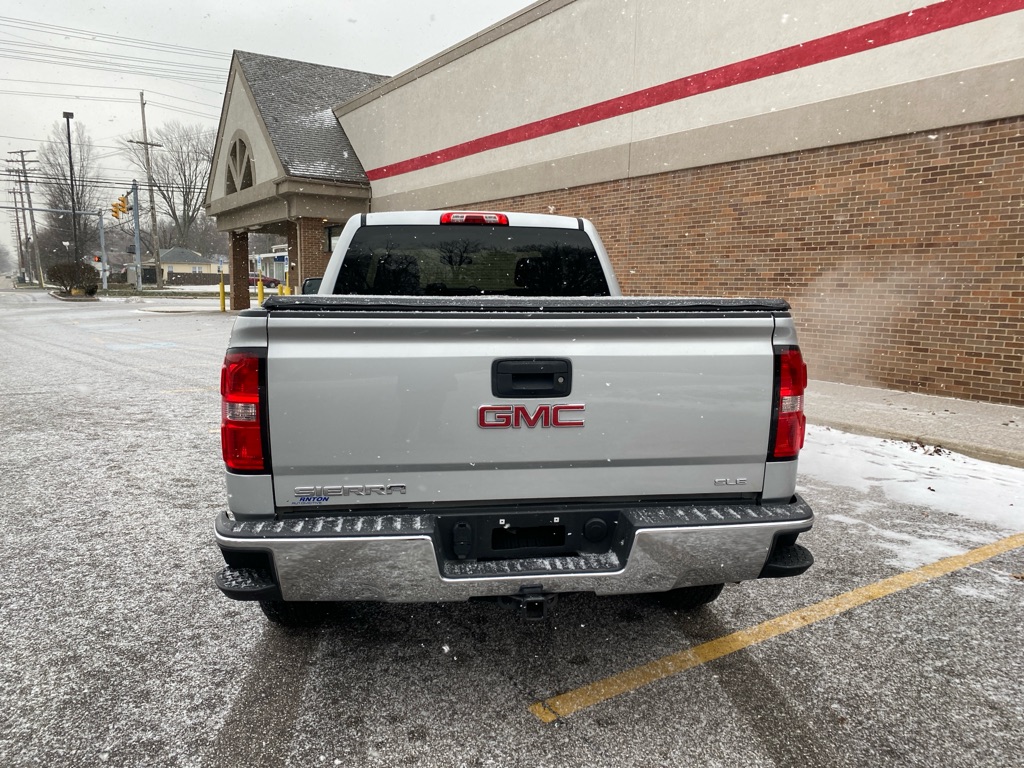 2016 GMC Sierra 1500 SLE photo 4