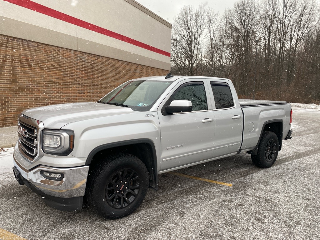 GMC Sierra 1500's photo