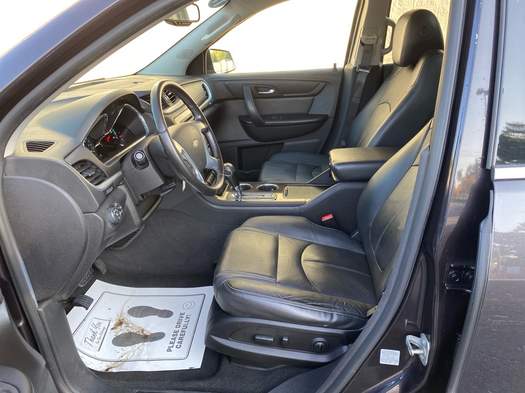 2017 Chevrolet Traverse 2LT photo 10