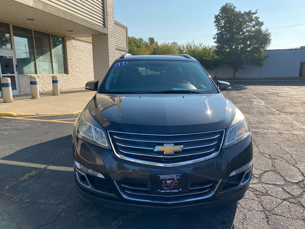 2017 Chevrolet Traverse 2LT photo 8
