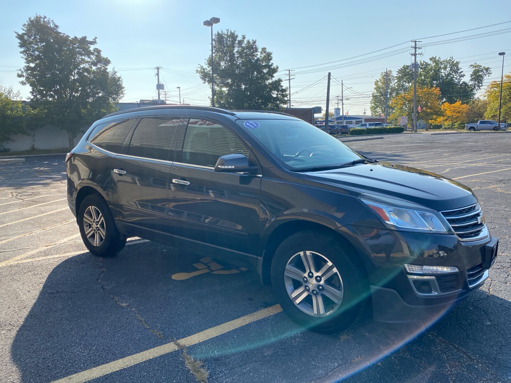 2017 Chevrolet Traverse 2LT photo 7