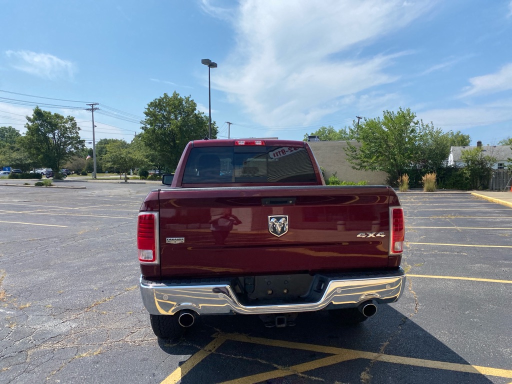2016 Ram 1500 Laramie photo 4