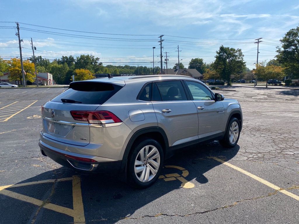 2021 Volkswagen Atlas Cross Sport SE photo 5