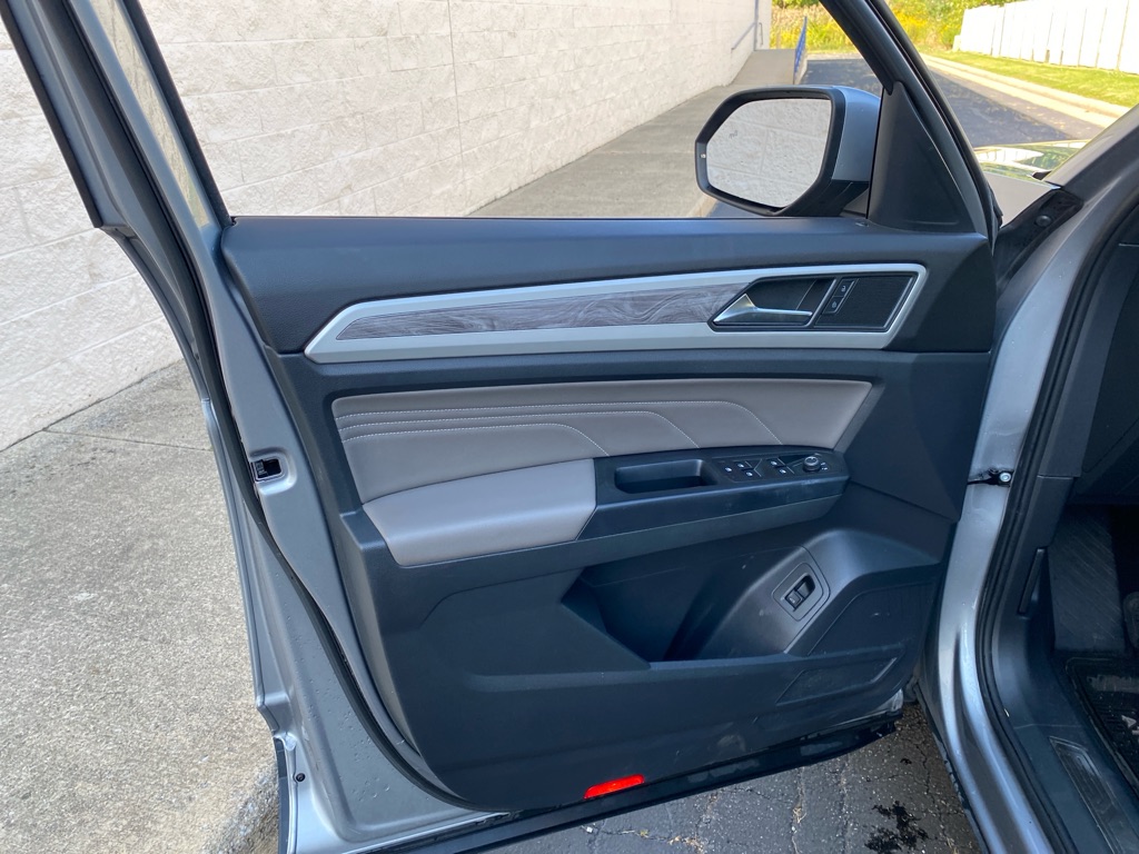 2021 Volkswagen Atlas Cross Sport SE photo 10