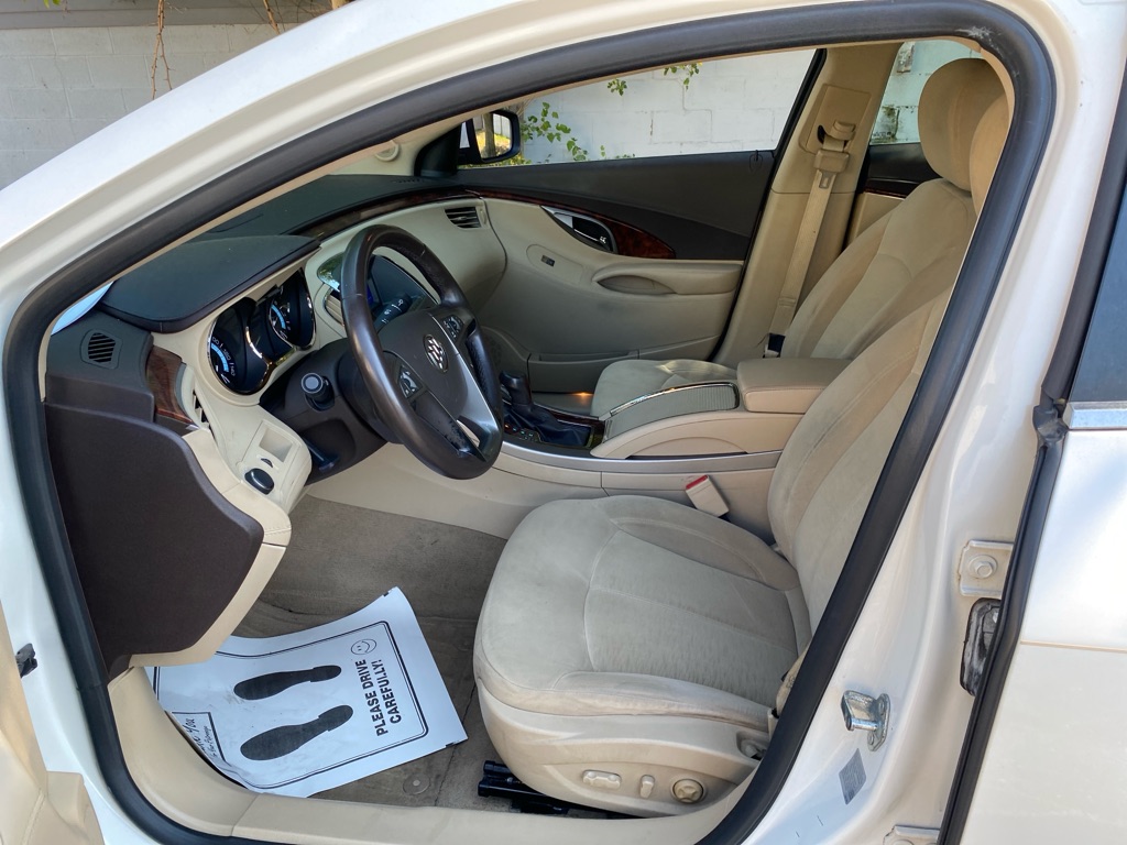 2012 Buick LaCrosse Convenience photo 9