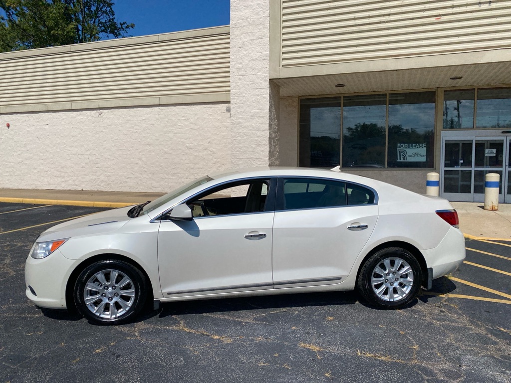 2012 Buick LaCrosse Convenience photo 2