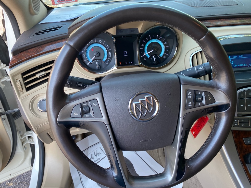 2012 Buick LaCrosse Convenience photo 11