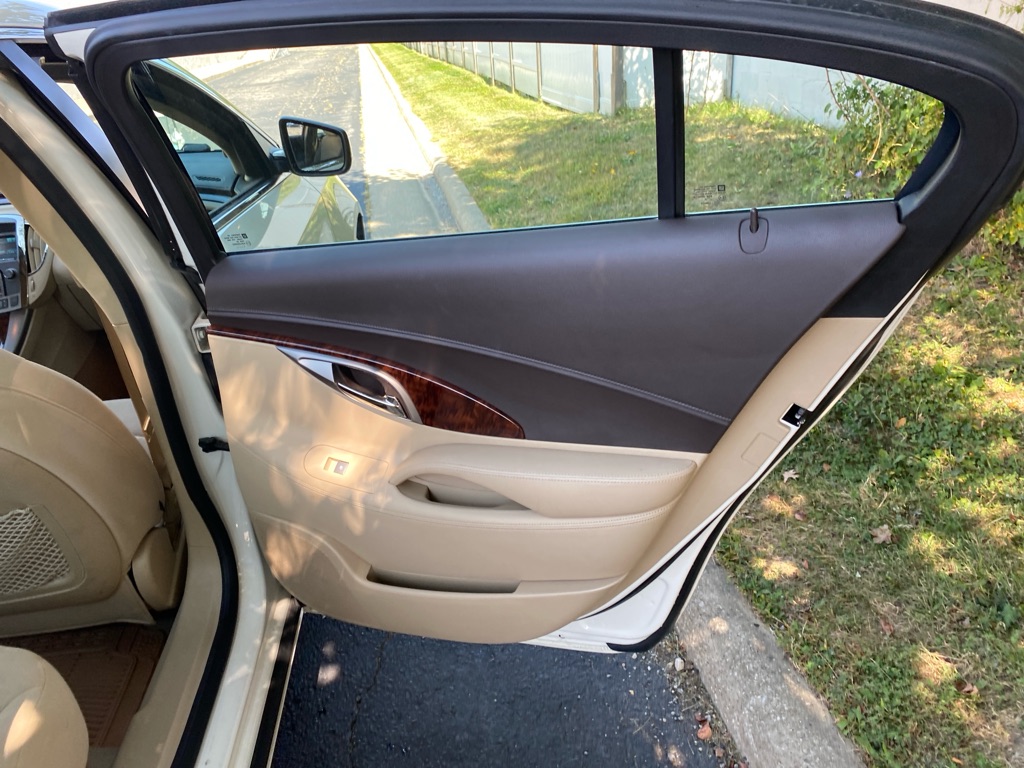 2012 Buick LaCrosse Convenience photo 19