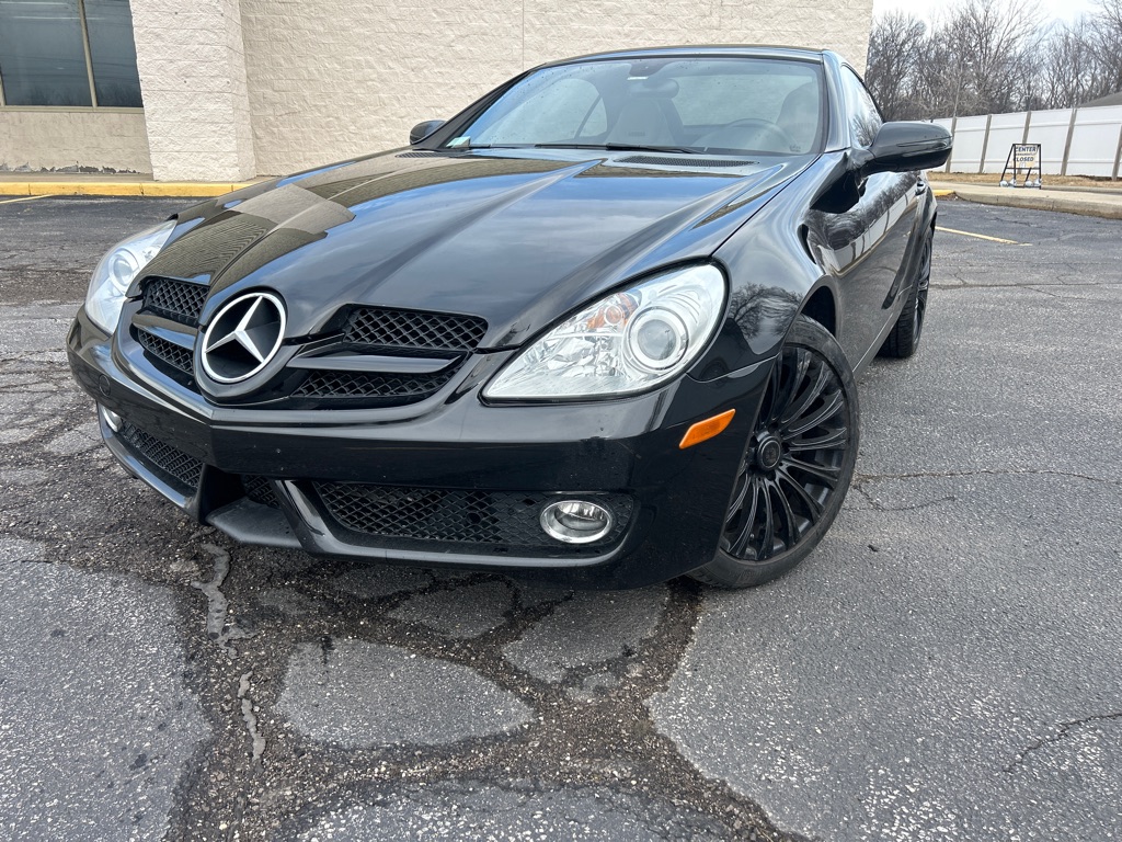 2009 MERCEDES-BENZ SLK for sale at TKP Auto Sales