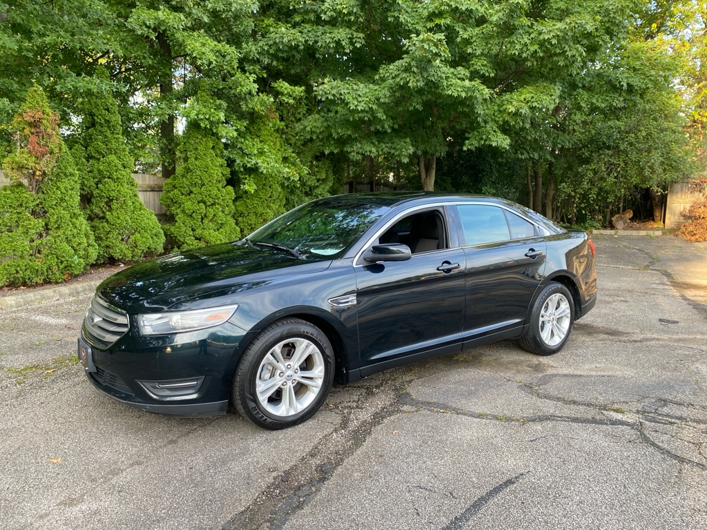 2014 FORD TAURUS SEL for sale in Eastlake, Ohio
