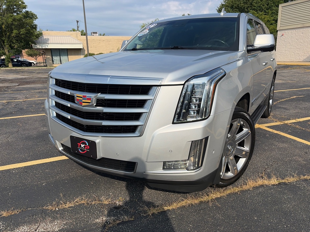 2018 CADILLAC ESCALADE LUXURY for sale in Eastlake, Ohio