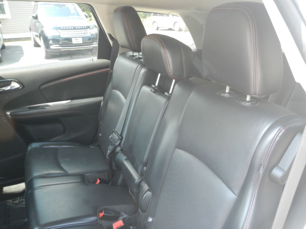 Photo 10 of this DODGE JOURNEY 4WD