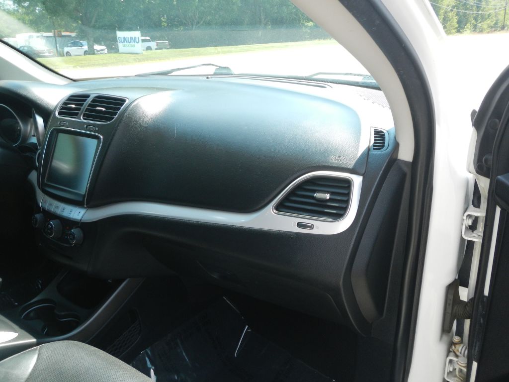 Photo 26 of this DODGE JOURNEY 4WD