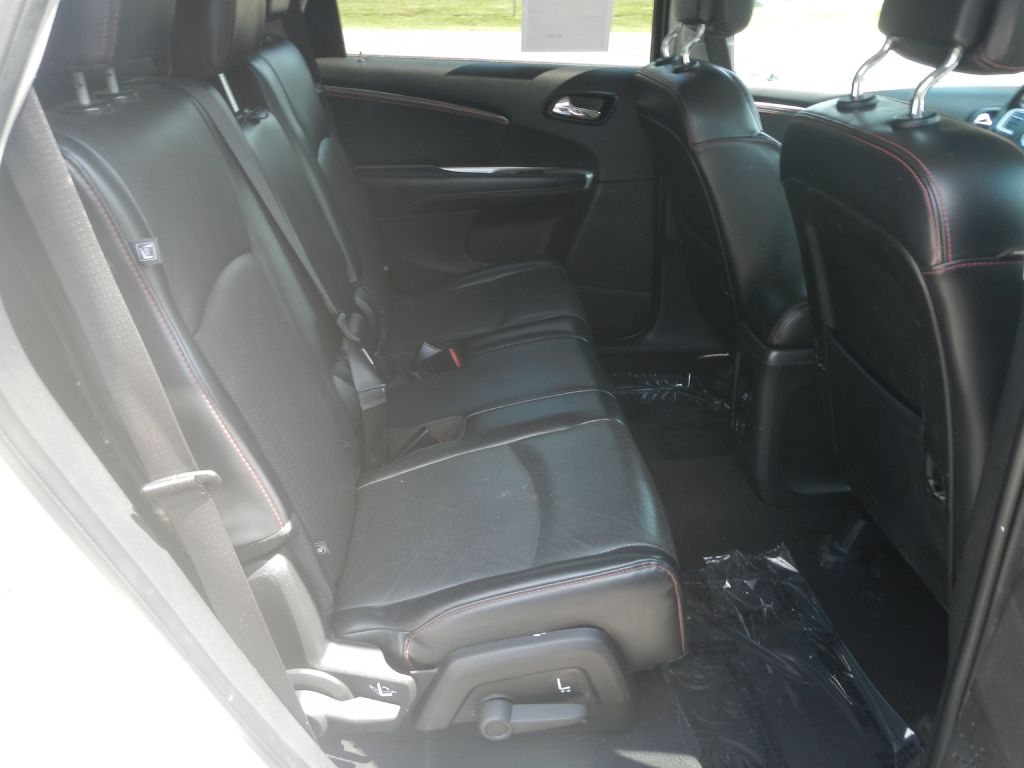 Photo 28 of this DODGE JOURNEY 4WD