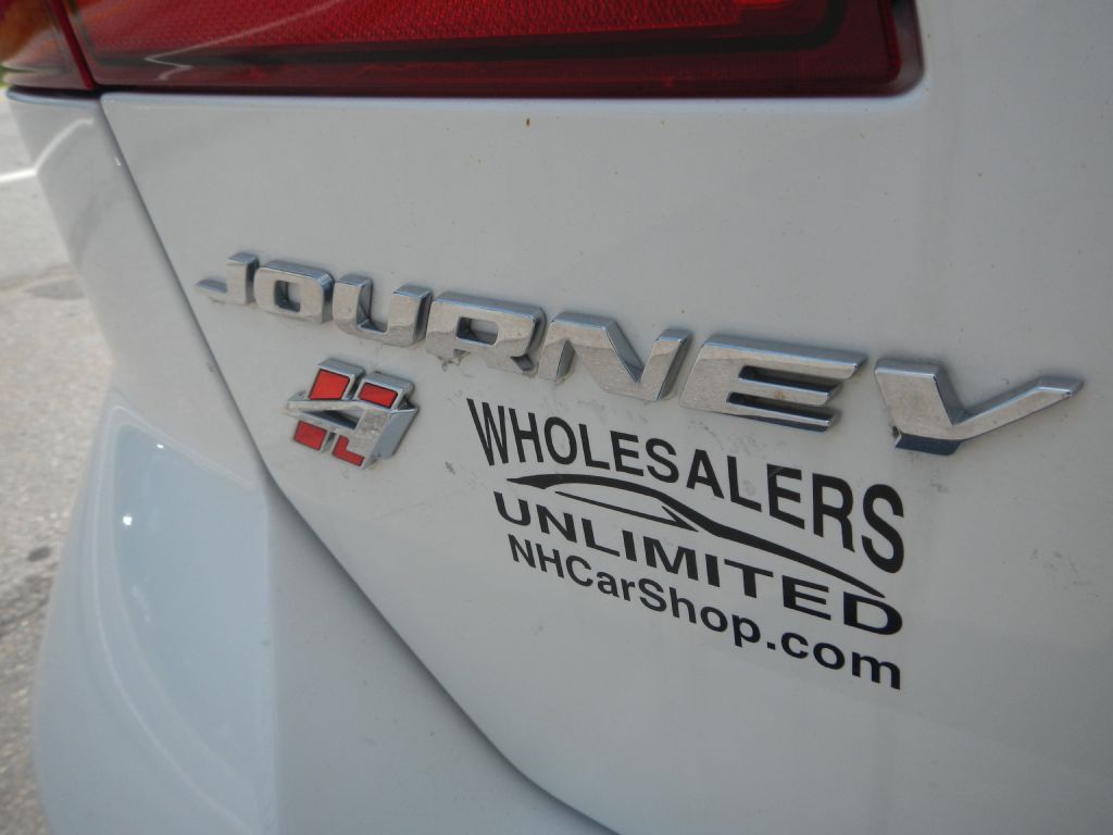 Photo 40 of this DODGE JOURNEY 4WD