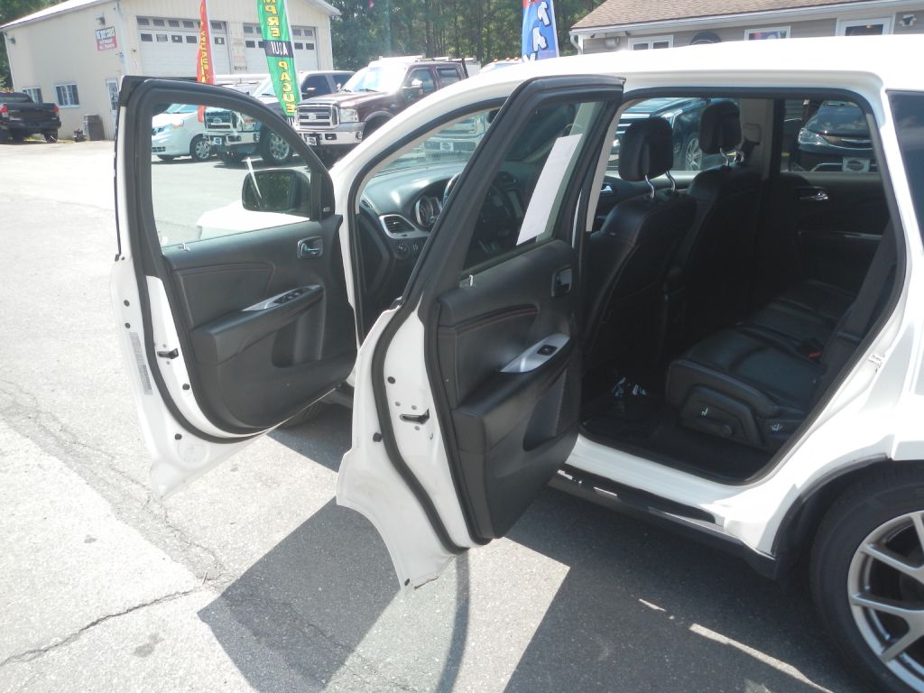 Photo 46 of this DODGE JOURNEY 4WD