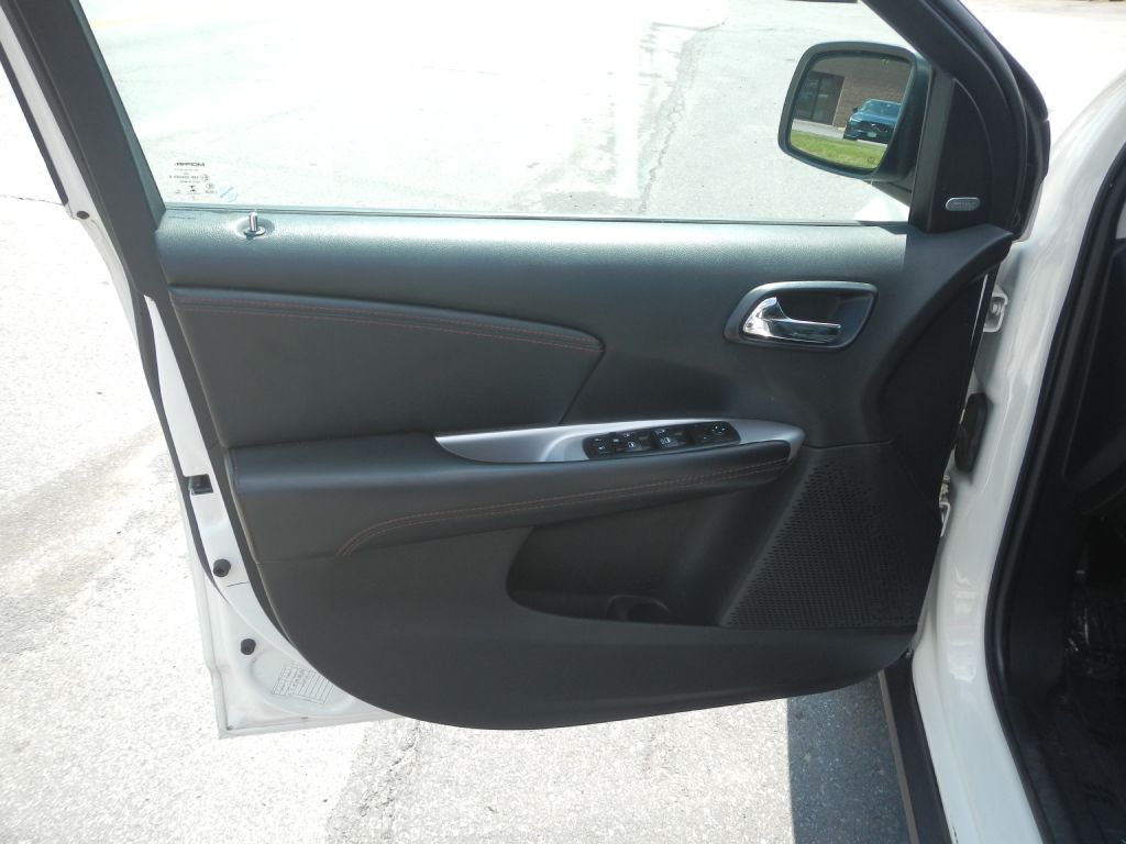 Photo 54 of this DODGE JOURNEY 4WD