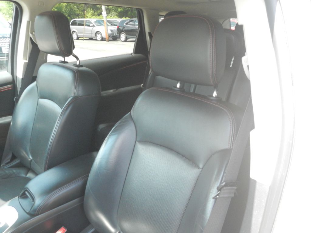 Photo 57 of this DODGE JOURNEY 4WD