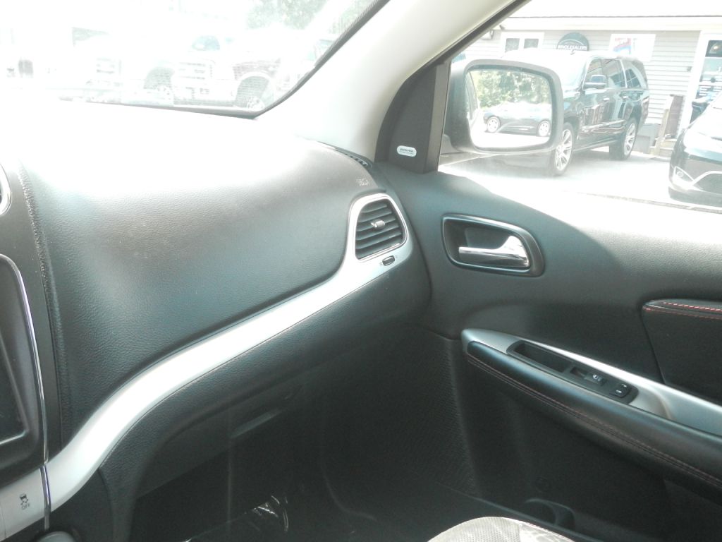 Photo 58 of this DODGE JOURNEY 4WD