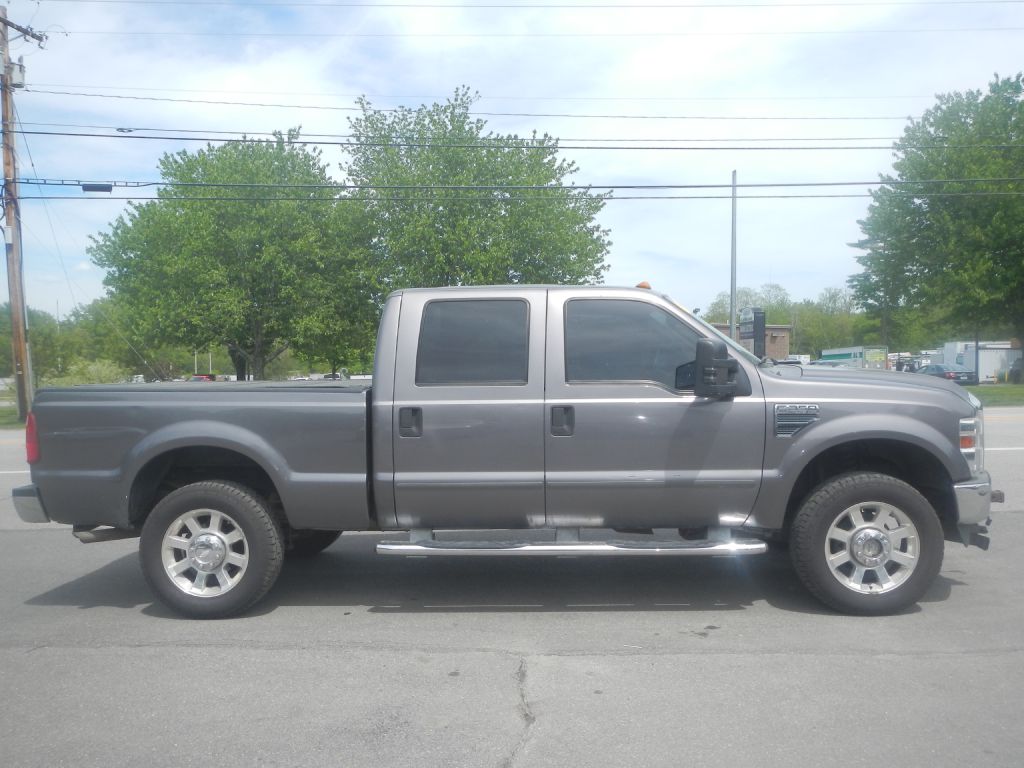 Photo 16 of this FORD F350 4WD PLOW