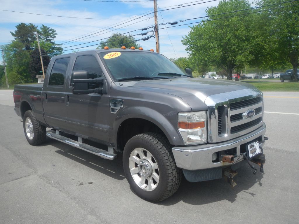 Photo 53 of this FORD F350 4WD PLOW